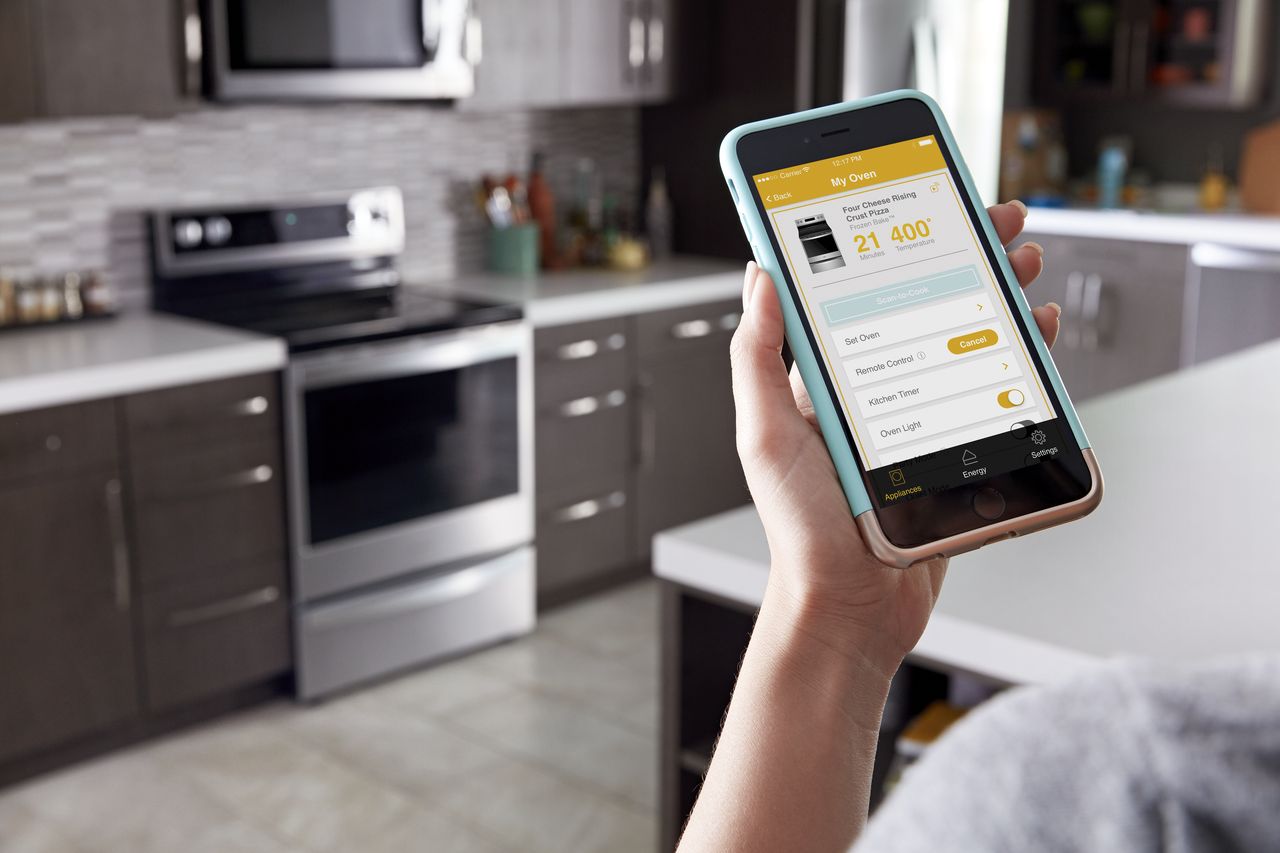 Whirlpool App with Smart Kitchen Suite